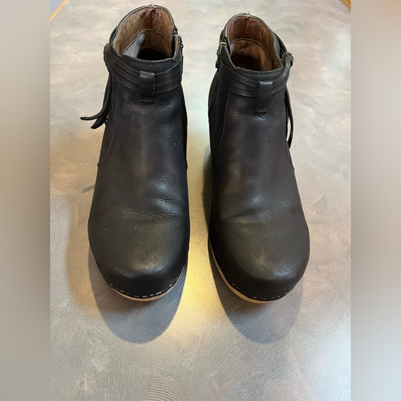 Dansko Maria Black Oiled Leather Ankle Boots Size 38 - Picture 2 of 15